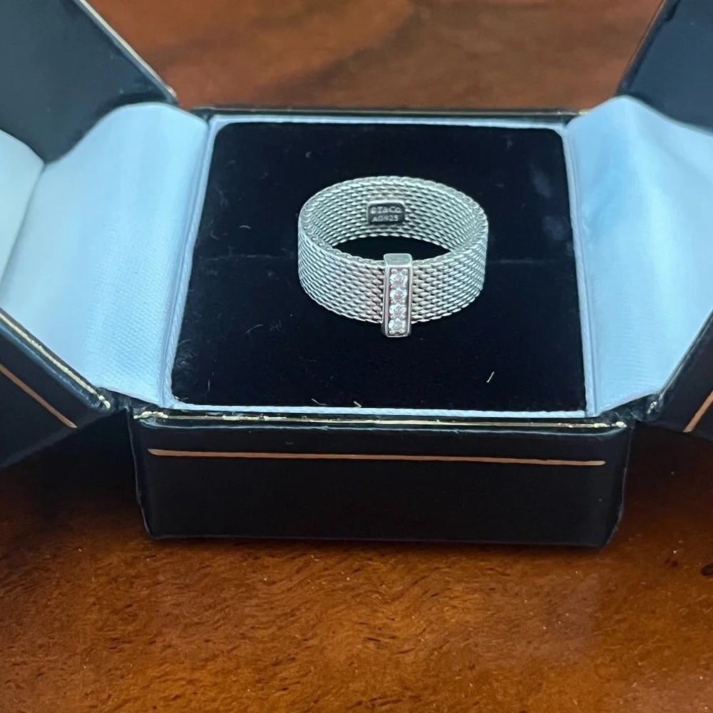 Tiffany & Co. Somerset Sterling Silver Diamond Mesh Band Ring - Size 6 - Picture 3 of 6